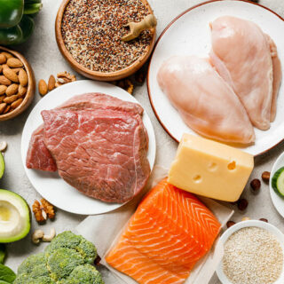 Białko: jak osiągnąć zalecaną wartość w diecie?